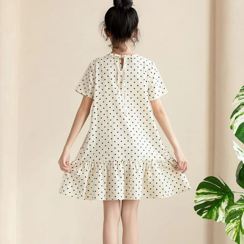 波点荷叶边连衣裙 Polka Dot Ruffle Dress