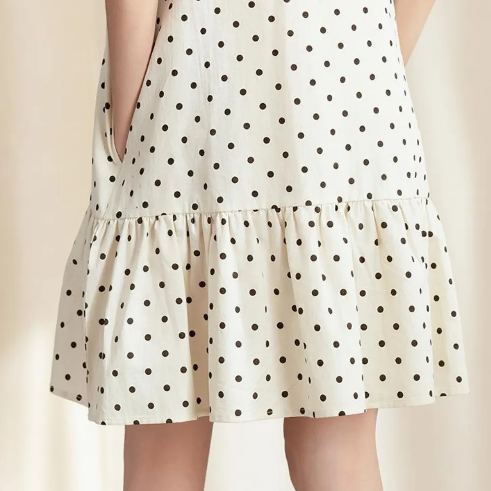 波点荷叶边连衣裙 Polka Dot Ruffle Dress