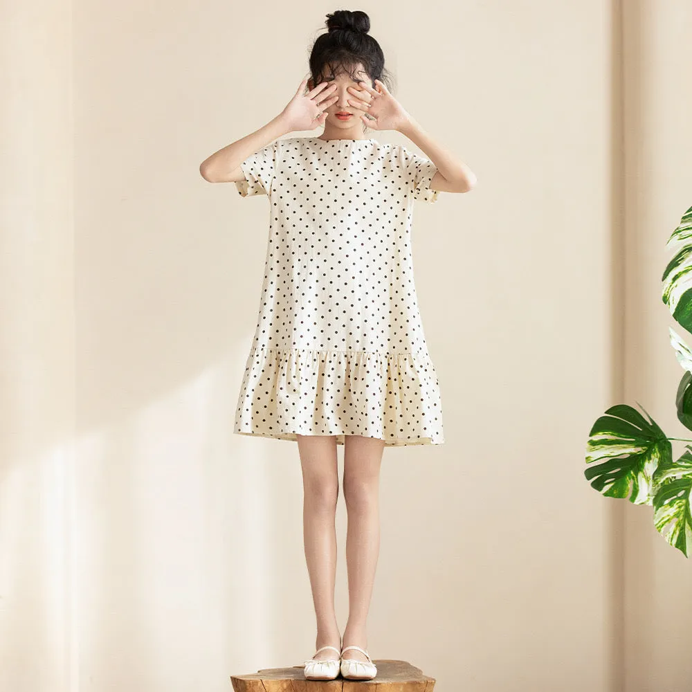 波点荷叶边连衣裙 Polka Dot Ruffle Dress