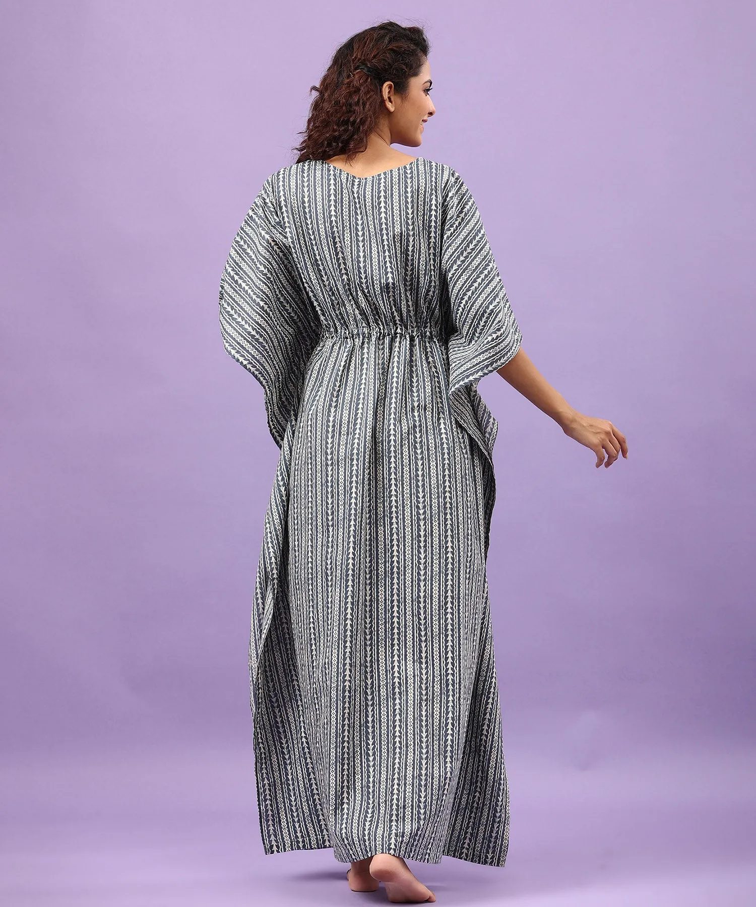 Parallel Rhapsody on Grey Kaftan