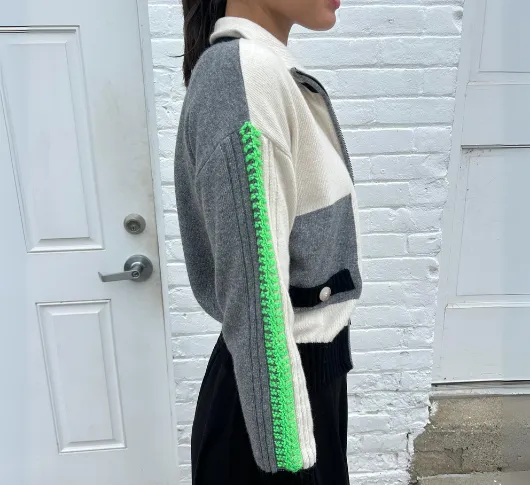 Tricot Chic - Zip Cardigan Neon Sleeve